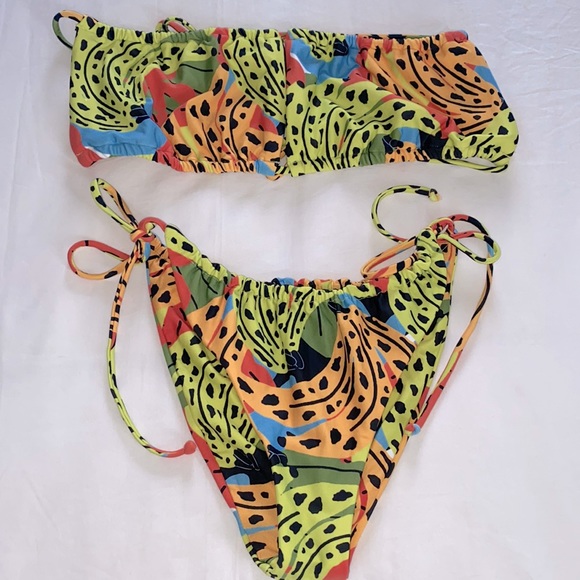(A21) It’s Now Cool The Square Tie Bikini Top w/string bottom, Sz L top/M bottom - Picture 7 of 12